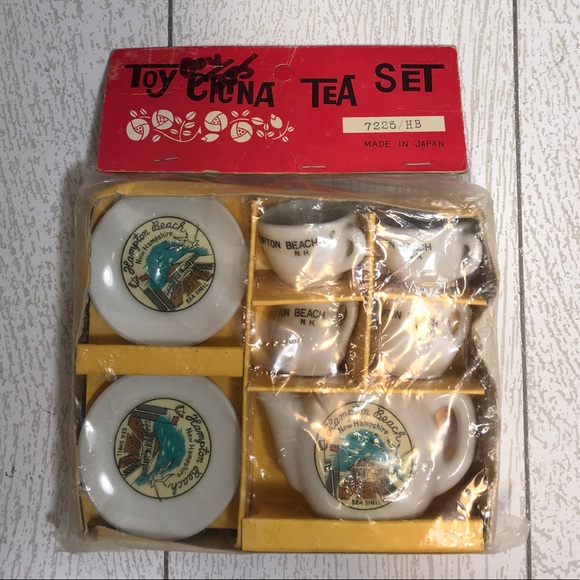 Authentic Toy China Tea Set - Hampton Beach NH Made in Japan - Picture 1 of 5